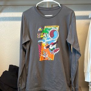 Mens long sleeve Thrilla Krew T&C surf shirt. New w/o tags sz medium